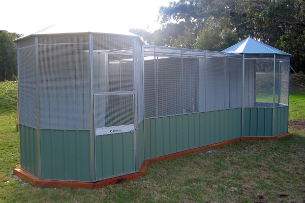 Aviary with Double Hexagonal Hex Roof With Flight