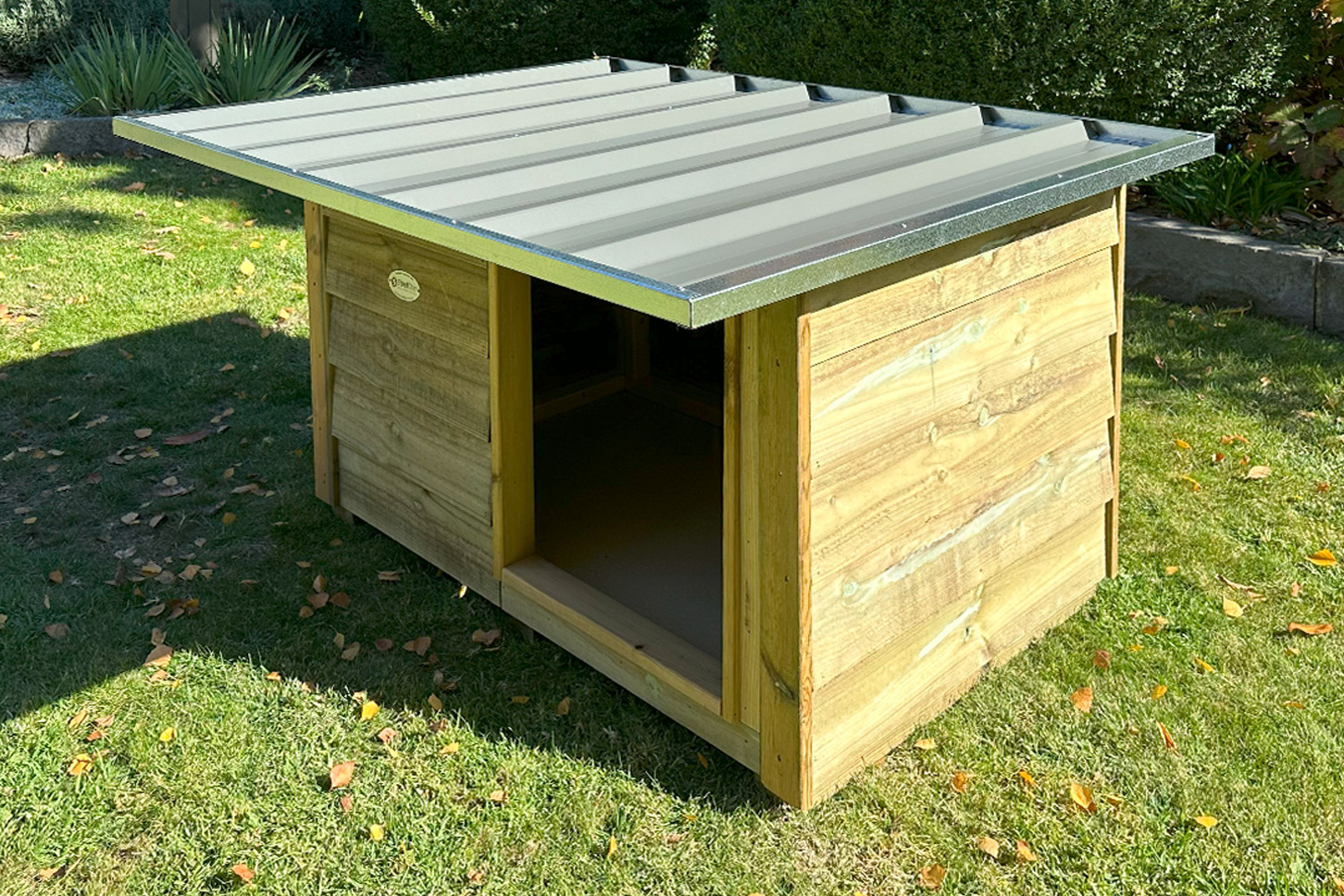 Timber Dog Kennel (Flat Roof) - SteelChief