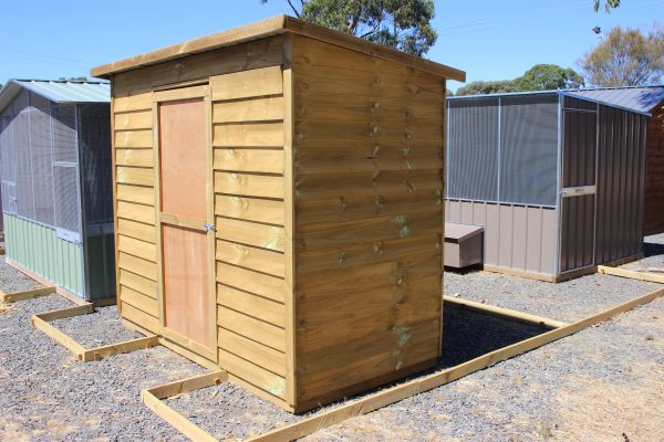 Narrow Timber skillion shed